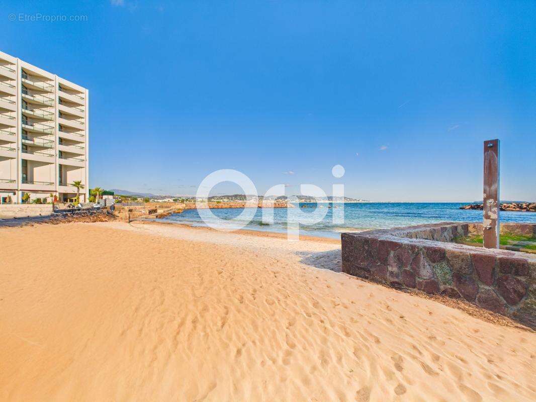 Appartement à MANDELIEU-LA-NAPOULE