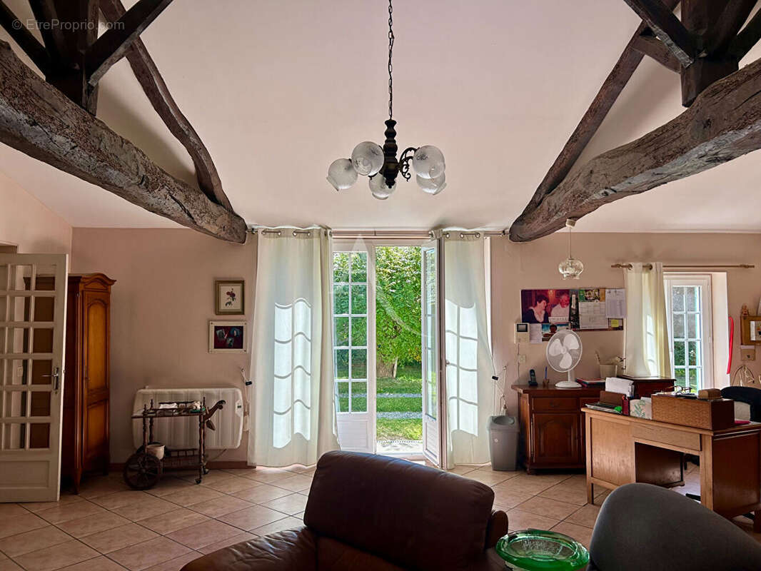 Maison à CHAILLE-LES-MARAIS