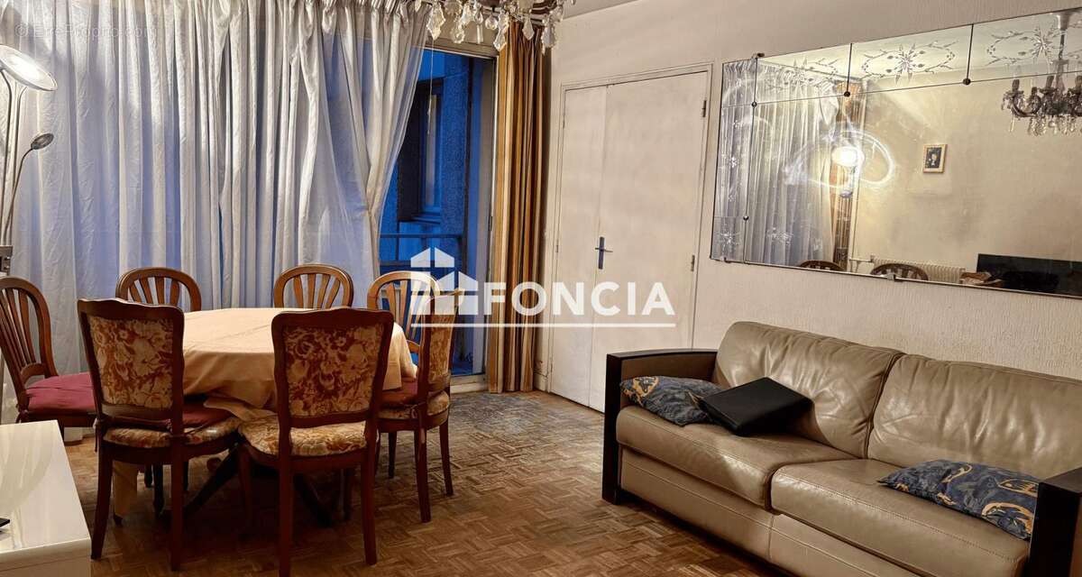 Appartement à PARIS-19E