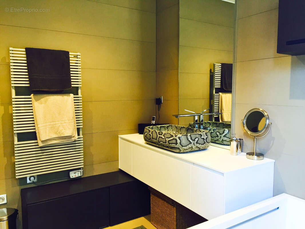 Maison à FORCALQUIER