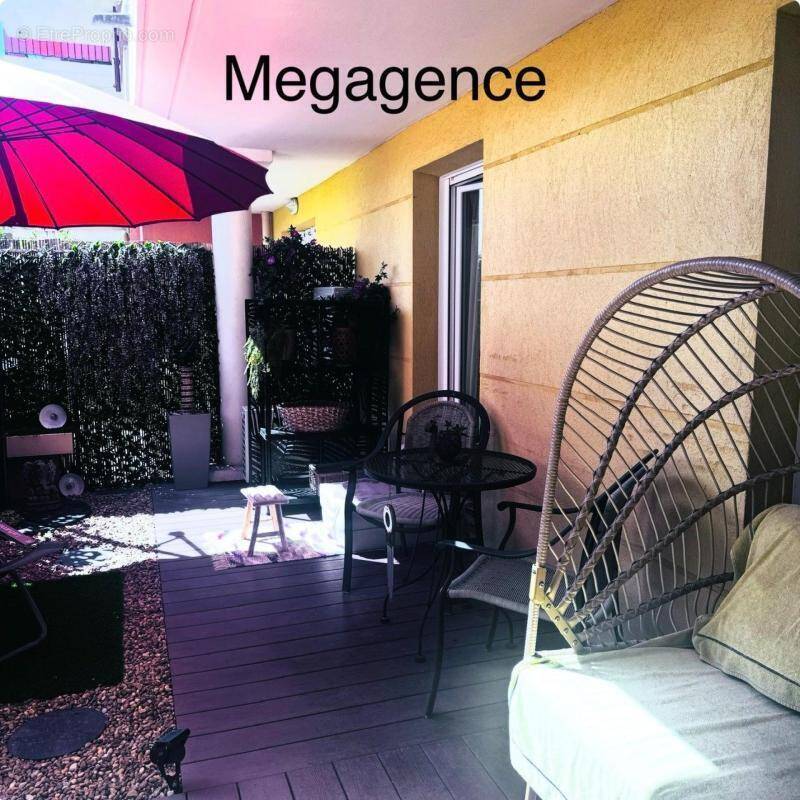 Appartement à BORMES-LES-MIMOSAS