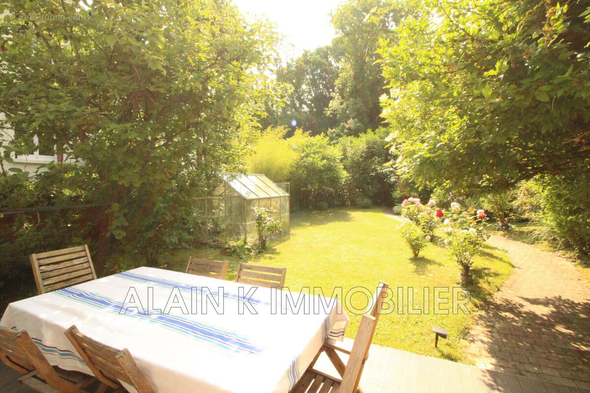 Maison à VELIZY-VILLACOUBLAY