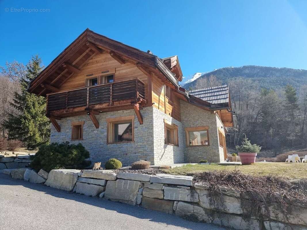 Maison à SAINT-CHAFFREY