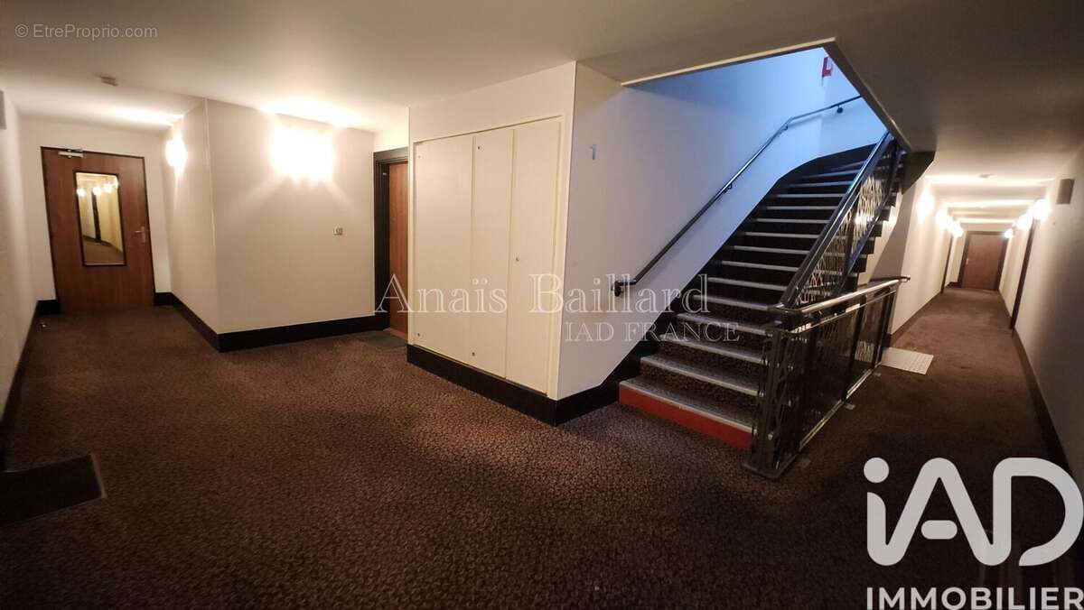 Photo 8 - Appartement à MOISSY-CRAMAYEL