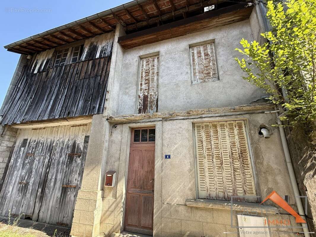 Maison de village avec dépendance et jardin - photo 11