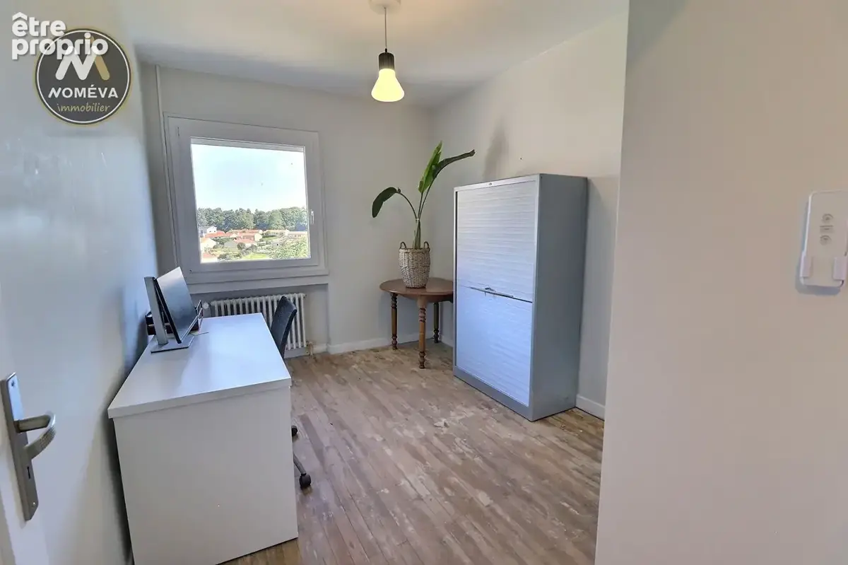 Maison Montfaucon-en-Velay 7 pièce(s) 166 m² - photo 8