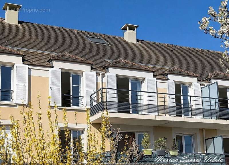 Appartement à COUBERT