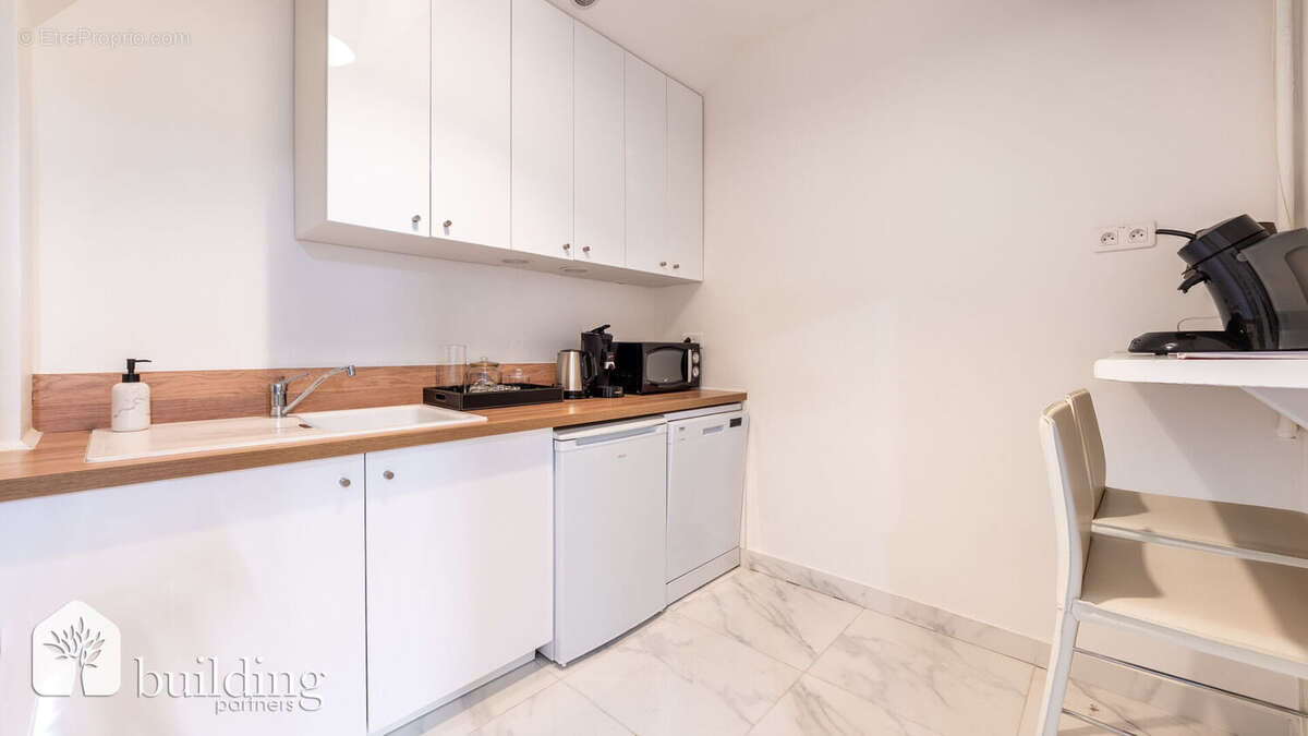 Appartement à PARIS-8E