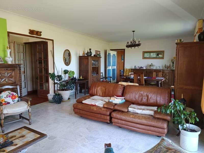 Maison à SARRAGACHIES