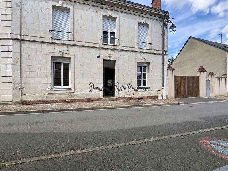 Maison à LA CHARTRE-SUR-LE-LOIR