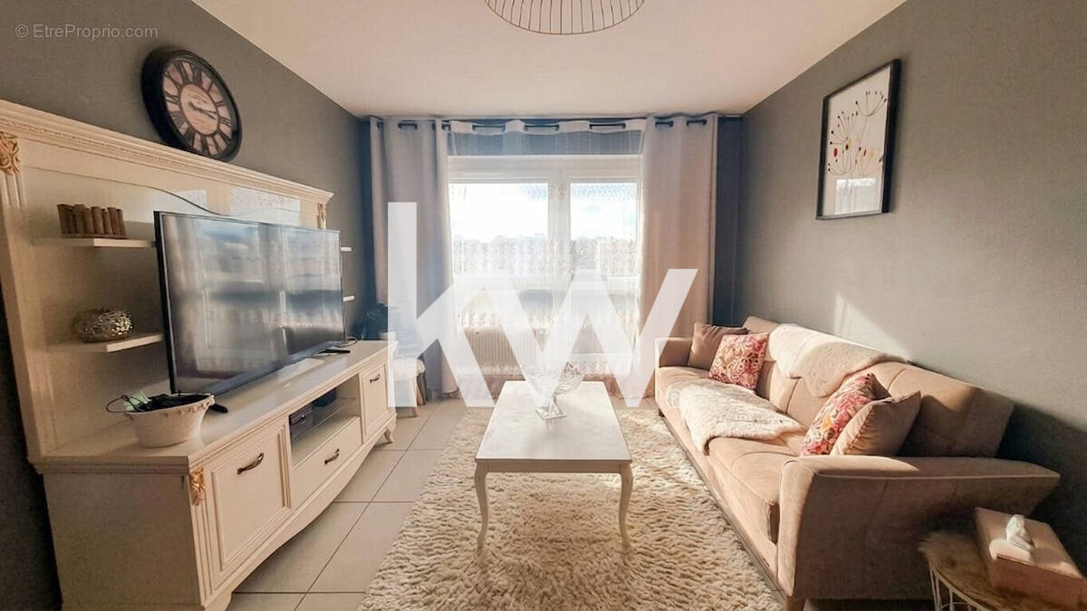 Appartement à SAINT-ETIENNE