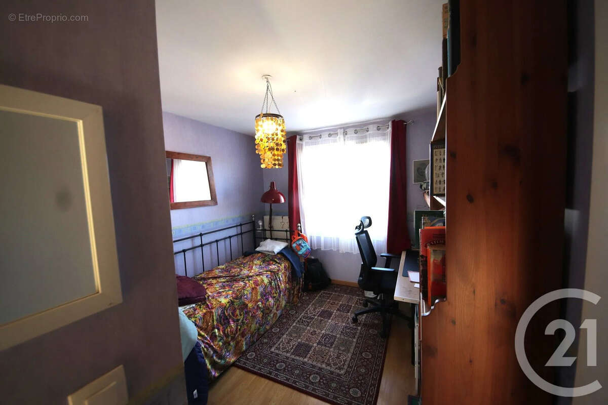 Maison à LACROIX-FALGARDE