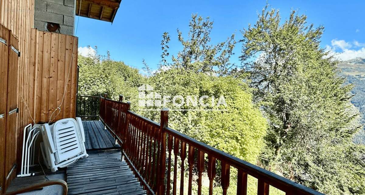 Maison à LES CHAPELLES