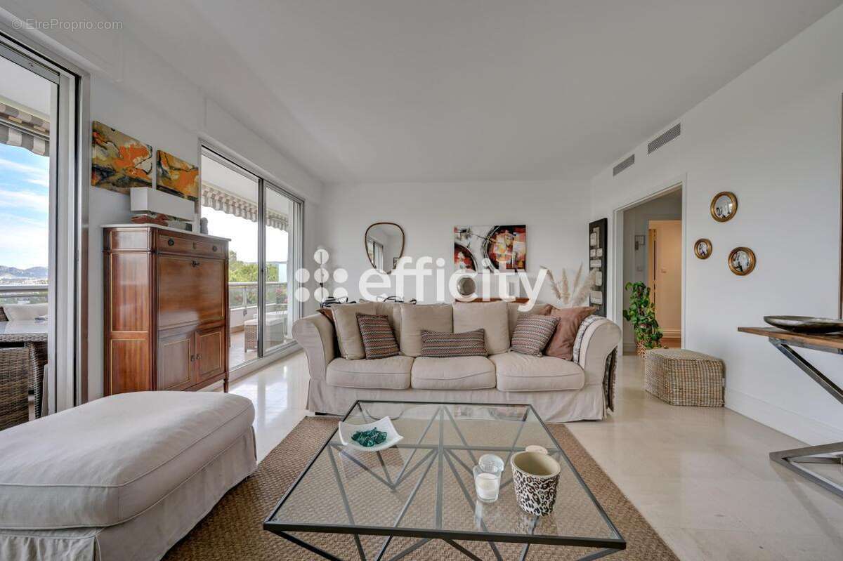 Appartement à MARSEILLE-8E
