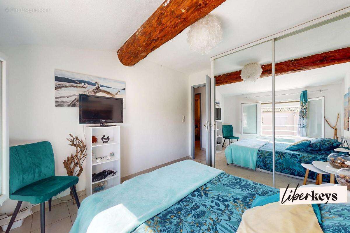 Appartement à COURSAN