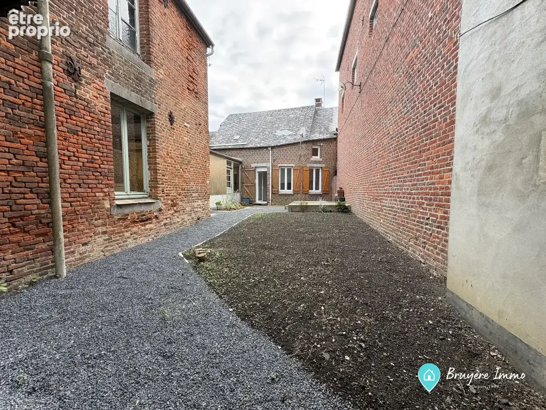 Maison 105 m² à Sars-Poteries  - photo 9