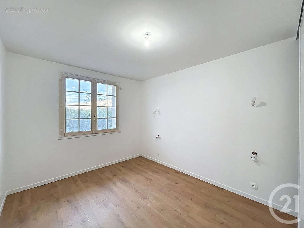 Maison à CHEVIGNY-SAINT-SAUVEUR