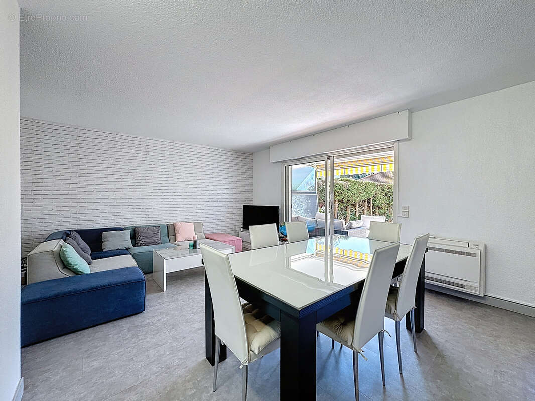 Appartement à SAINT-RAPHAEL