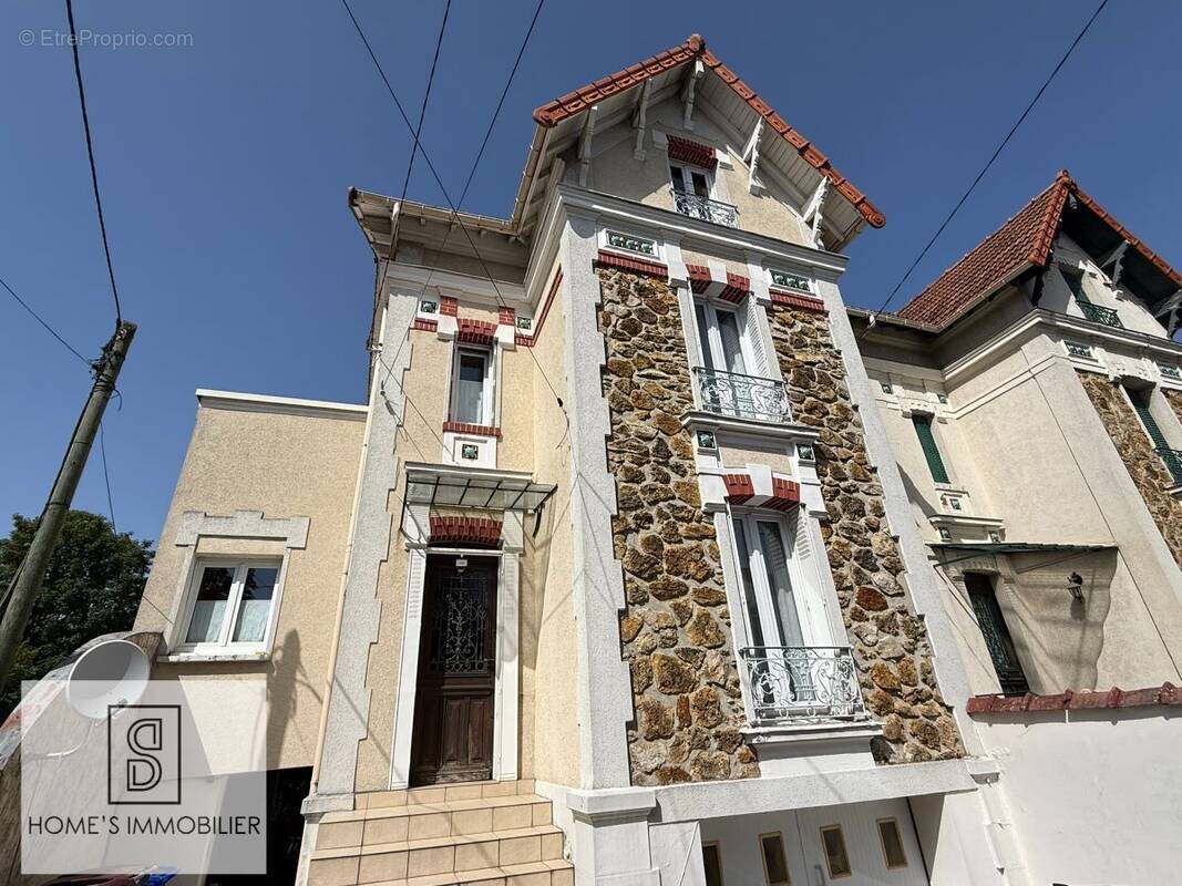 Maison à LE RAINCY