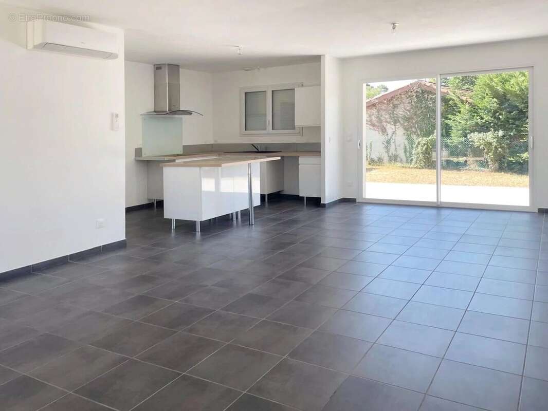 Castres-Gironde maison de 2020, 3 chambres+garage - photo 6