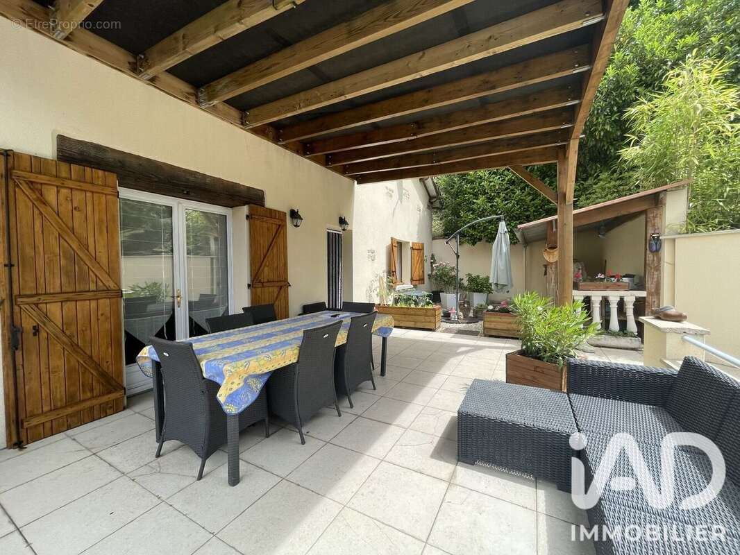 Maison 143 m² à Eymoutiers  - photo 5