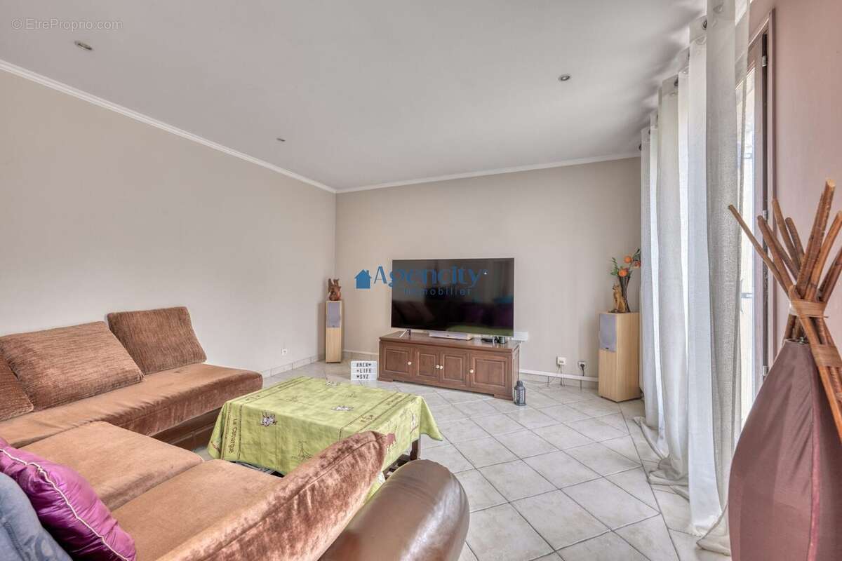 Maison à GOURNAY-SUR-MARNE