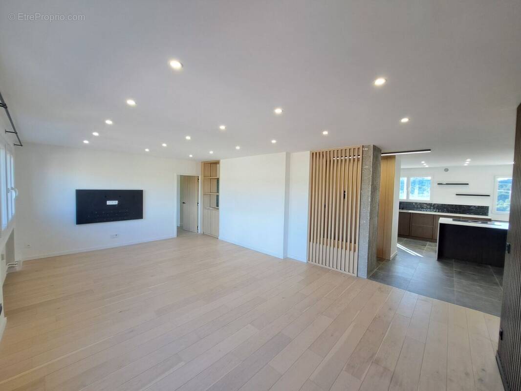 Photo 1 - Appartement à SAINT-ETIENNE