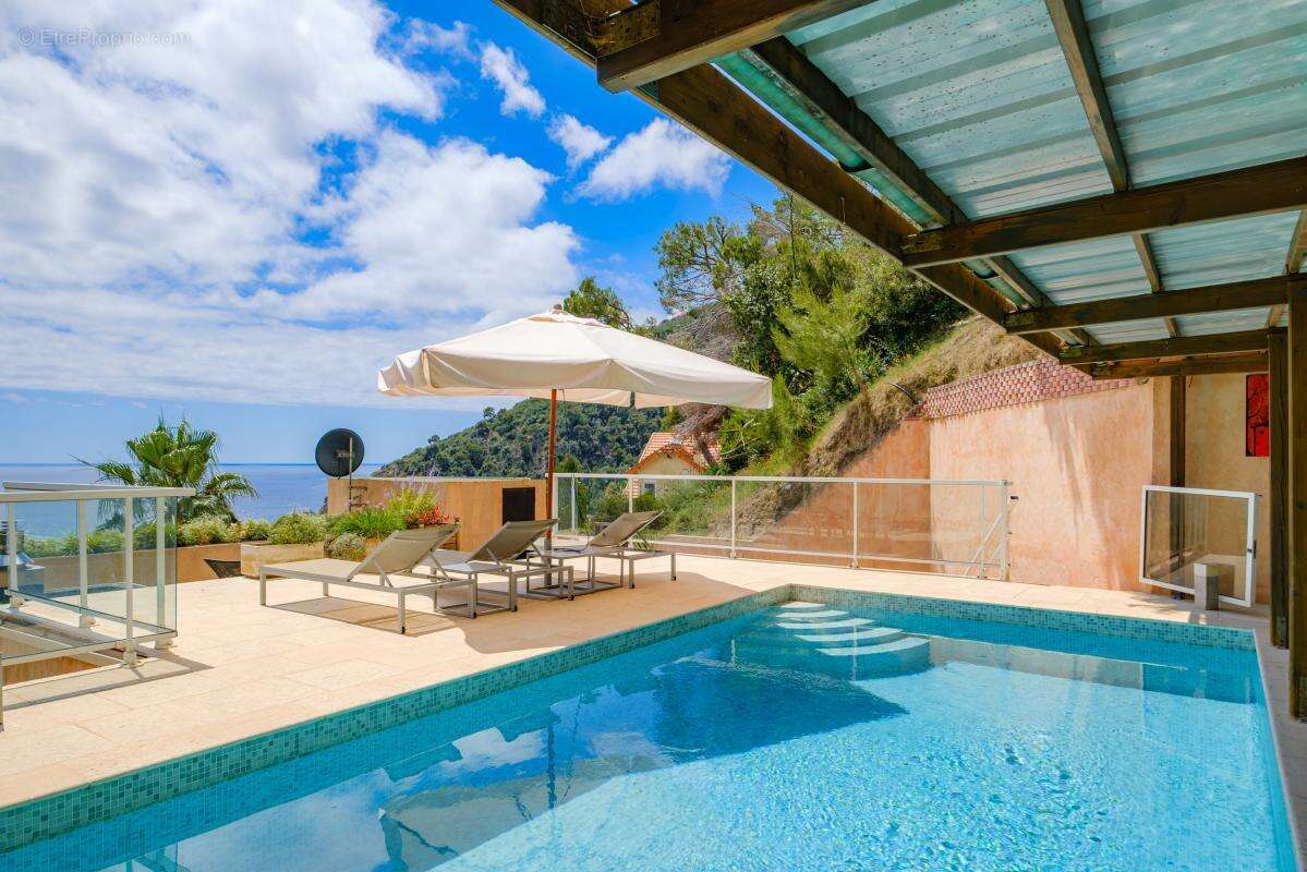 Maison à EZE