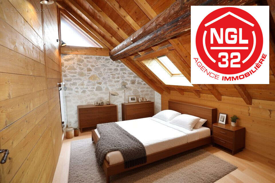 Appartement à ALLONZIER-LA-CAILLE