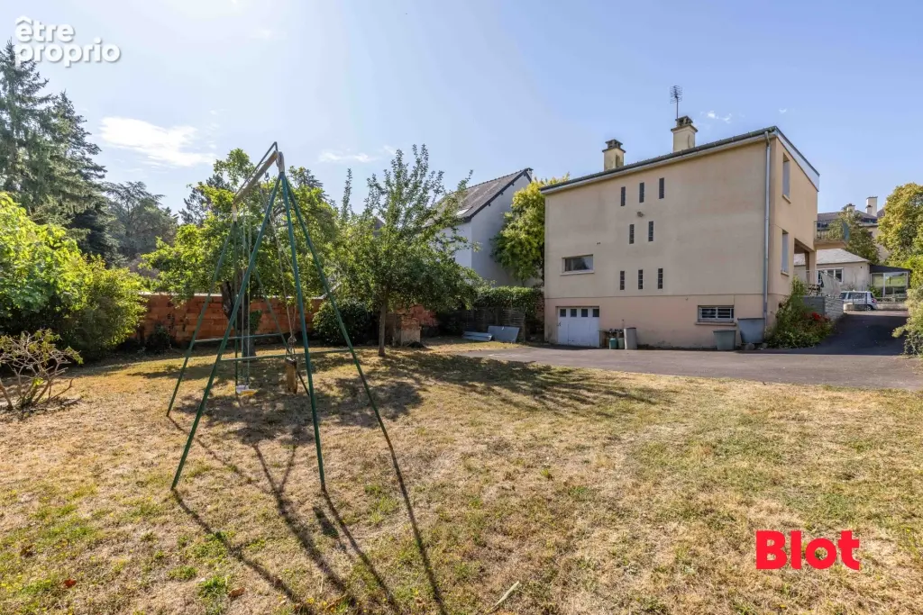 Maison à MONTFORT-SUR-MEU