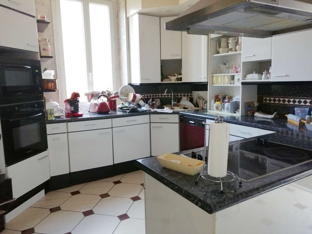 Nevers centre ville appartement T. 7  avec terrasse privative - photo 2