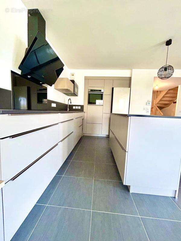 Appartement à SAINT-JEOIRE-PRIEURE