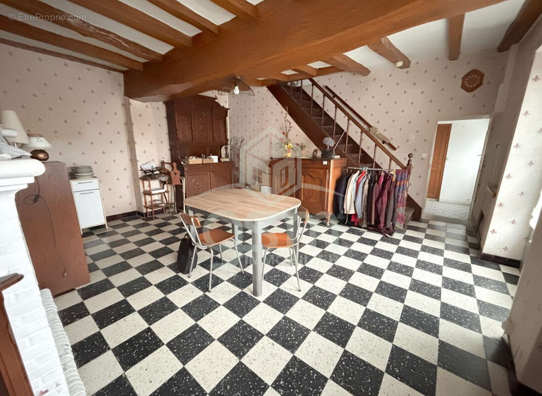 Maison à SAINTE-MAURE-DE-TOURAINE