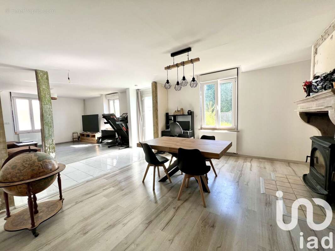 Photo 3 - Maison à THIEBLEMONT-FAREMONT