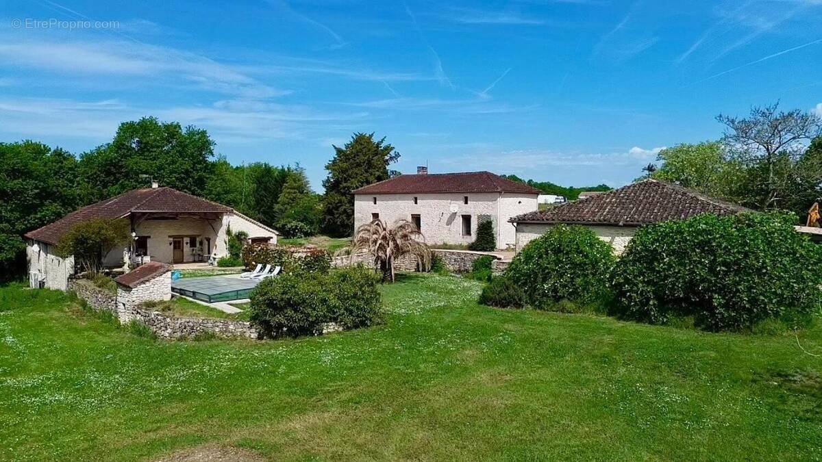 Photo 1 - Maison à HAUTEFAGE-LA-TOUR