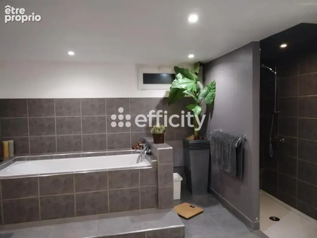 Maison 8 pièces 210 m² à vendre à Saint-Fromond (50620) - photo 11