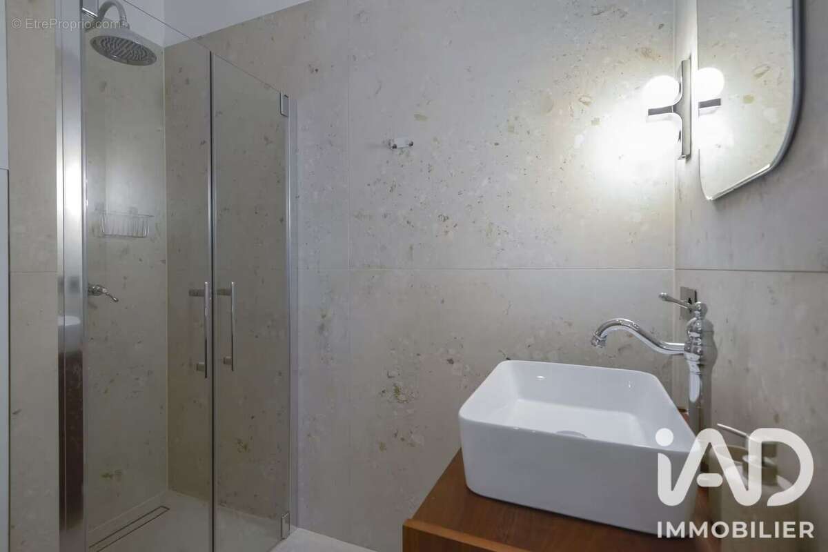 Appartement 41 m² à Marseille-7e  - photo 4