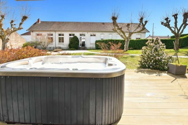 Maison à LE CREUSOT