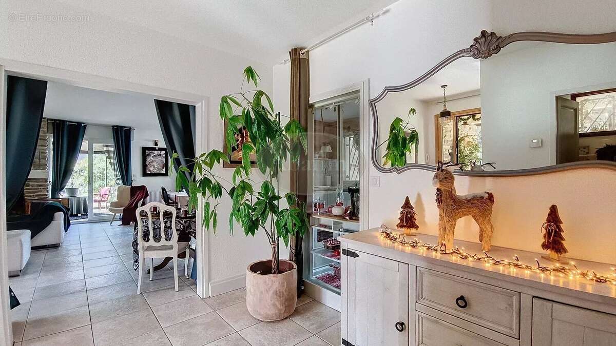 Maison à JUZET-DE-LUCHON