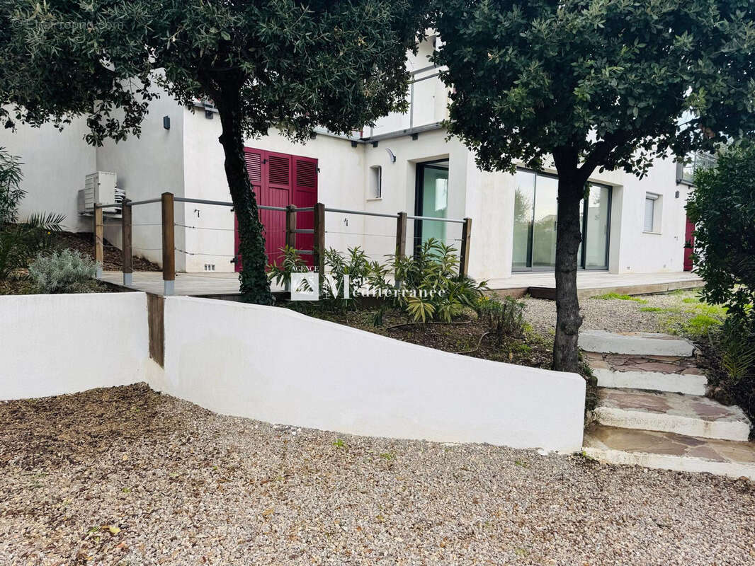 Appartement à LES ISSAMBRES