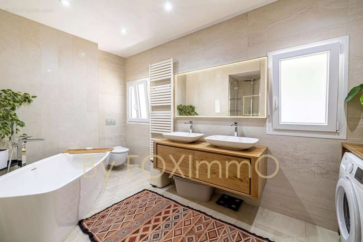 Maison à LA COLLE-SUR-LOUP