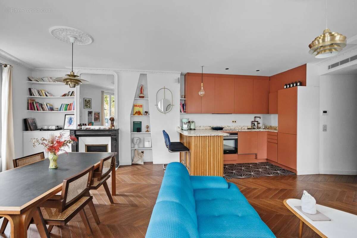 Appartement à PARIS-3E