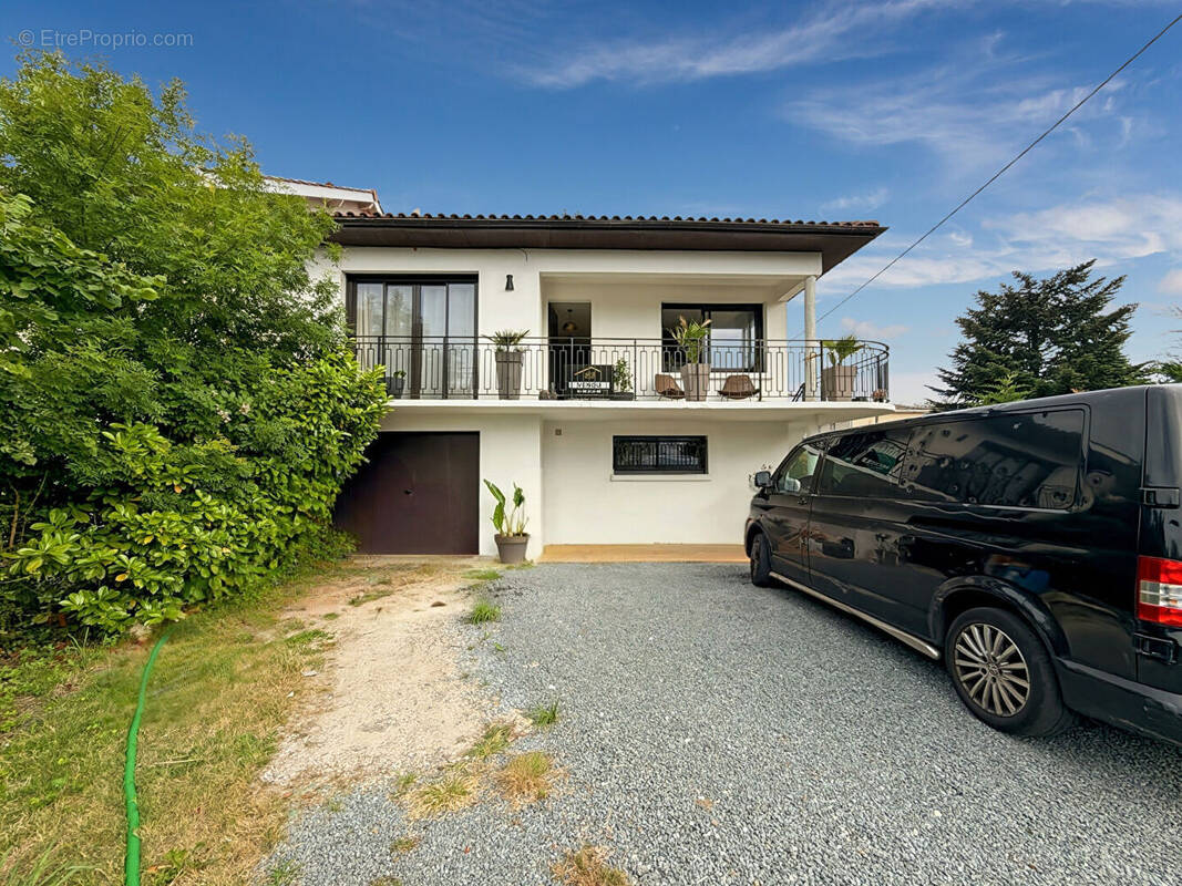 Maison à PESSAC