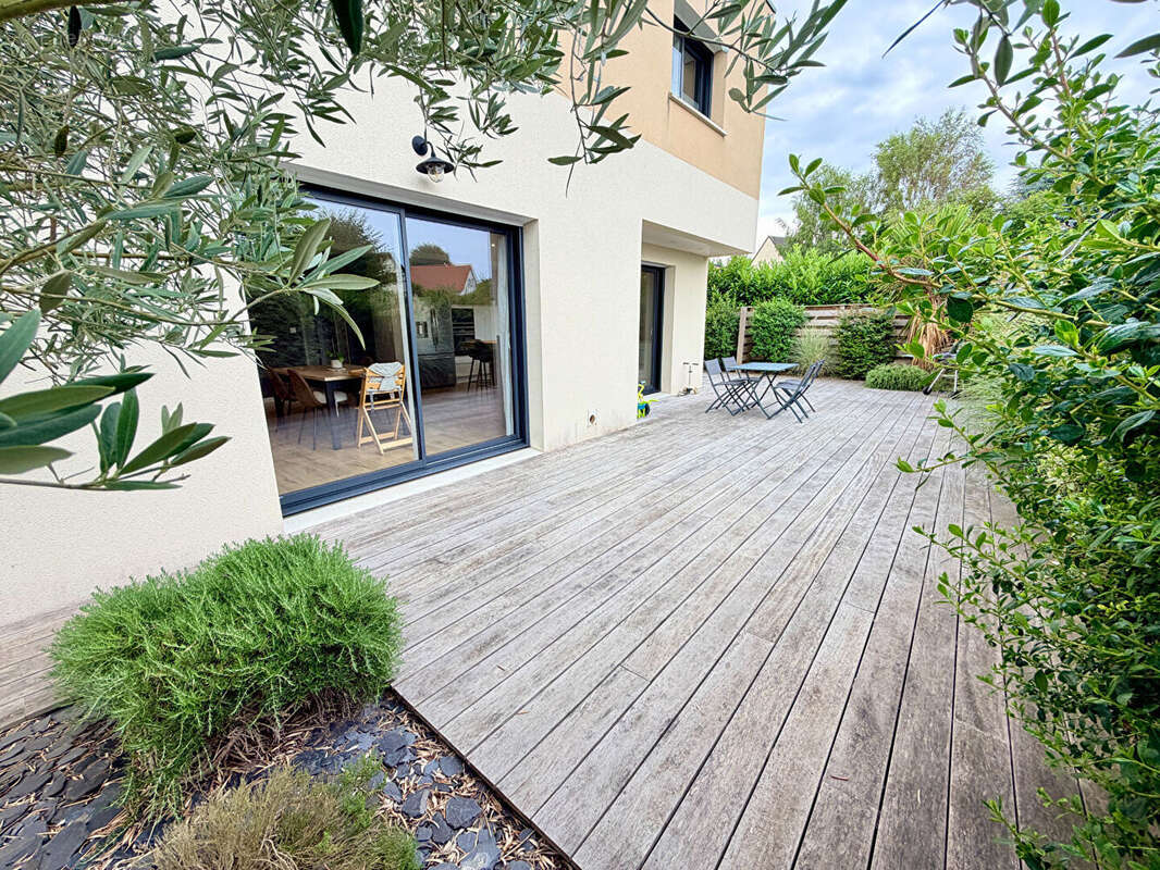 Maison à SAINT-CONTEST