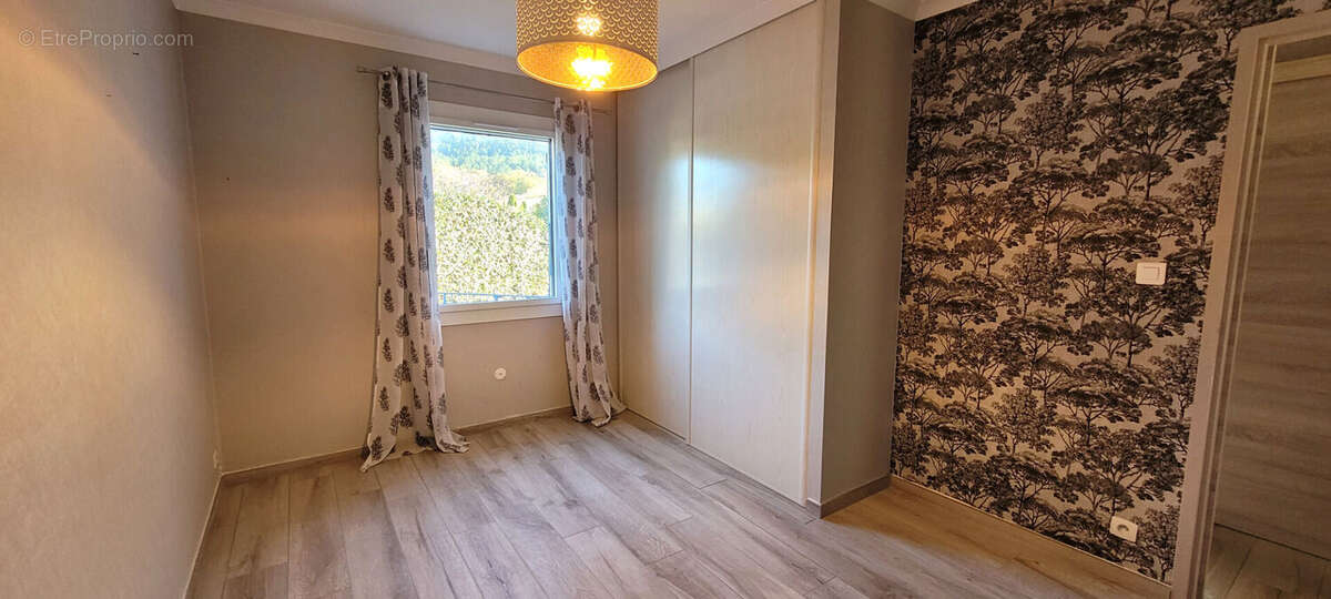 Maison à SAINT-PAUL-TROIS-CHATEAUX