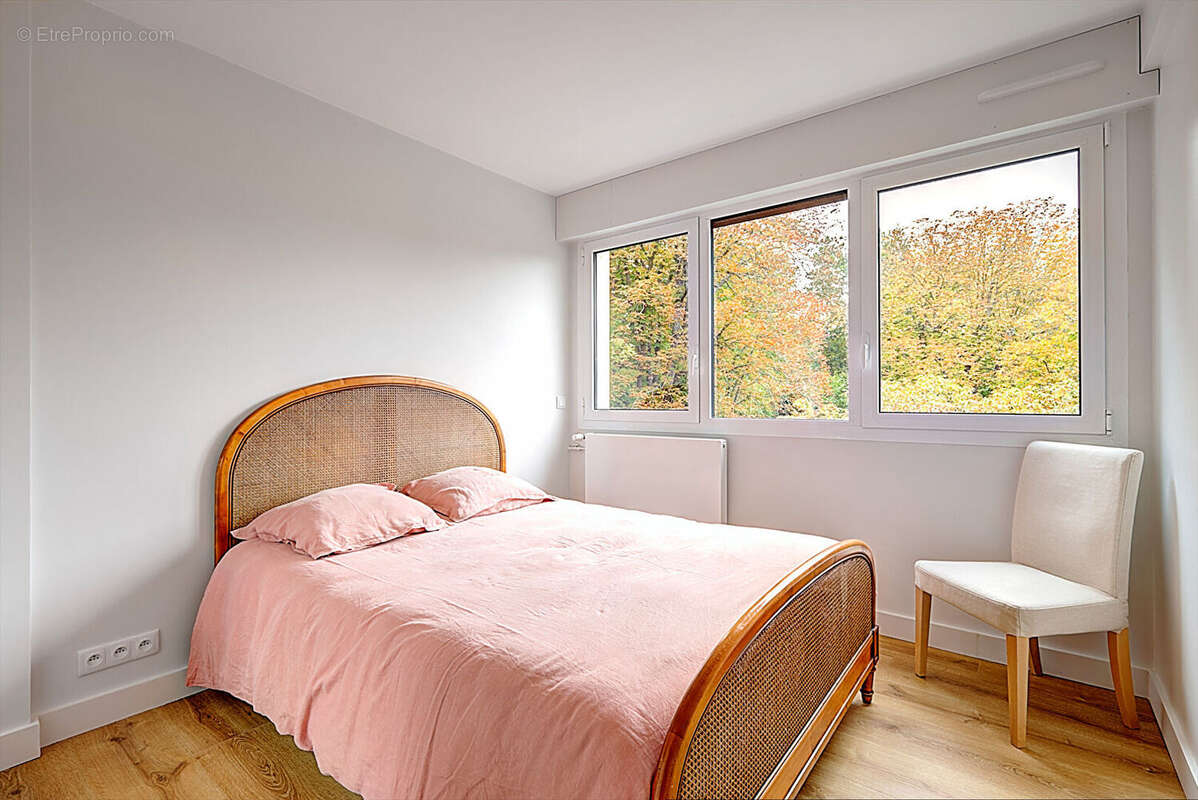 Appartement à L'ETANG-LA-VILLE