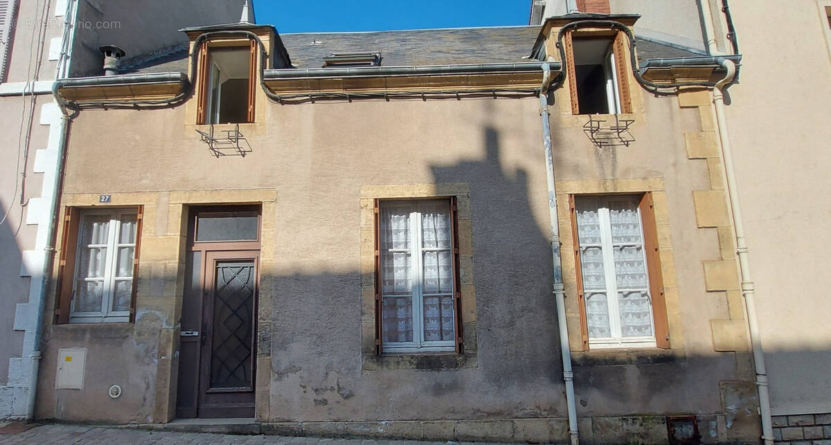 Maison à CHATEAUMEILLANT