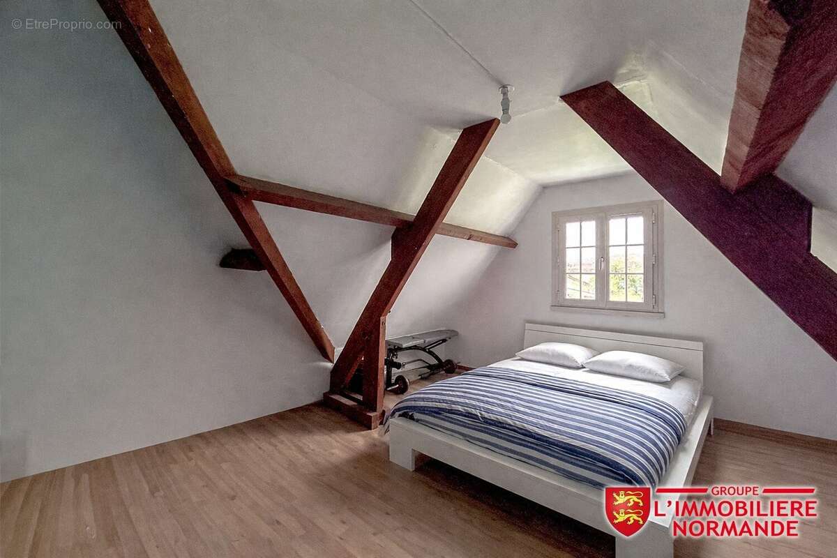 Maison à ROSNY-SUR-SEINE