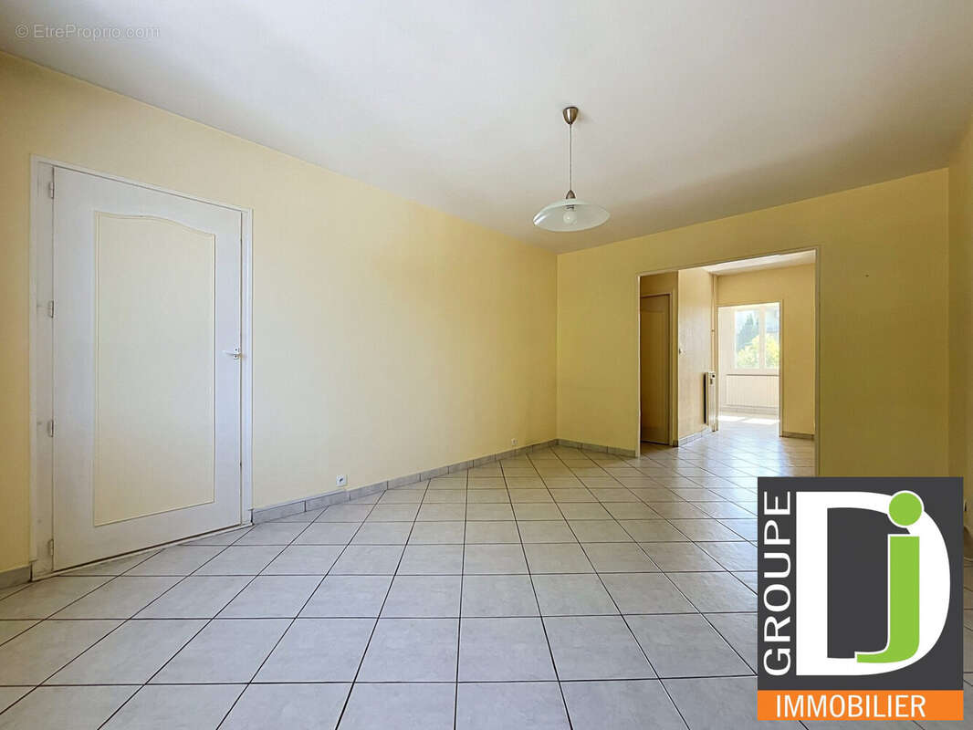 Appartement 74 m² à Bourg-Les-Valence  - photo 5