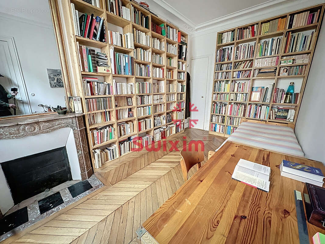 Appartement à PARIS-10E